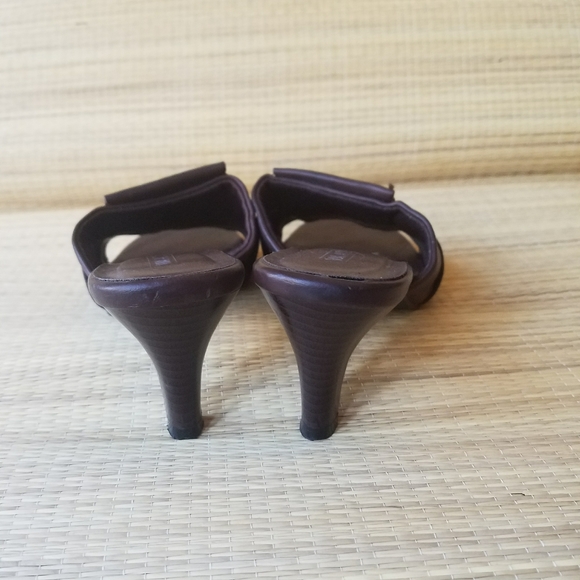 Via Accenti slip-on heels - Picture 7 of 8